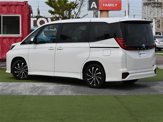Toyota NOAH 2023 8614955-13