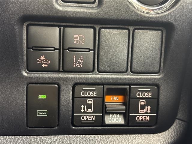 Toyota NOAH 2020 8614962-11