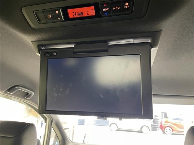 Toyota NOAH 2021 8614972-12