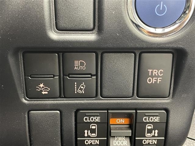 Toyota NOAH 2021 8614972-22