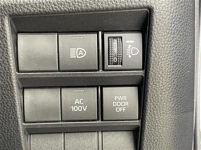 Toyota NOAH 2023 8614976-2