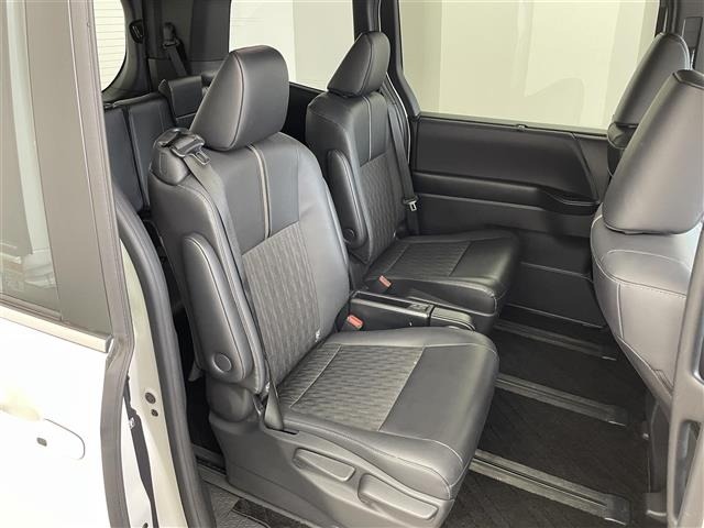 Toyota NOAH 2023 8614976-6