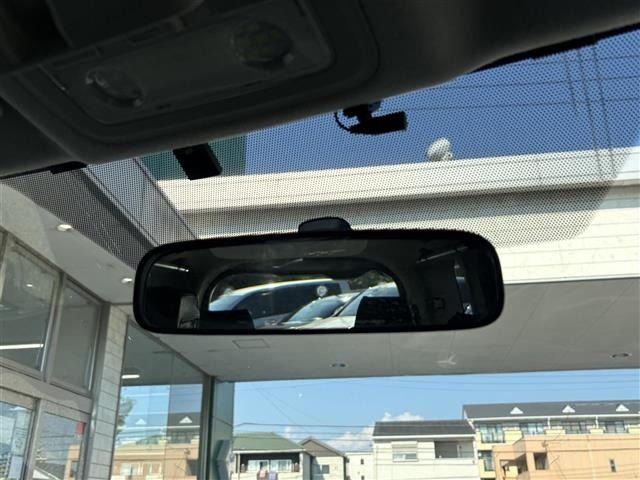 Toyota NOAH 2016 8614982-1