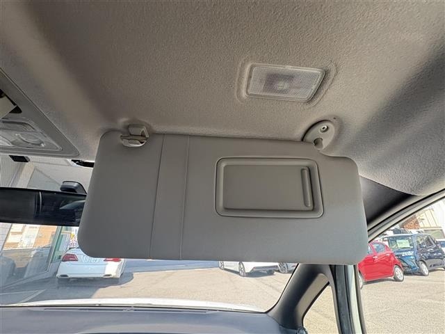 Toyota NOAH 2016 8614982-11