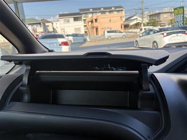 Toyota NOAH 2016 8614982-22