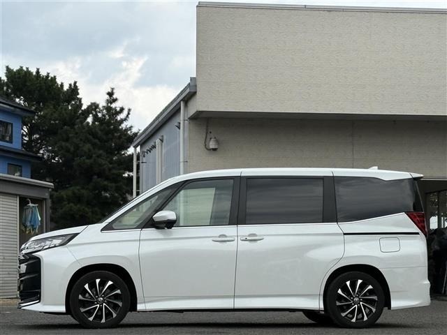 Toyota NOAH 2022 8614983-19