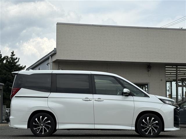 Toyota NOAH 2022 8614983-21