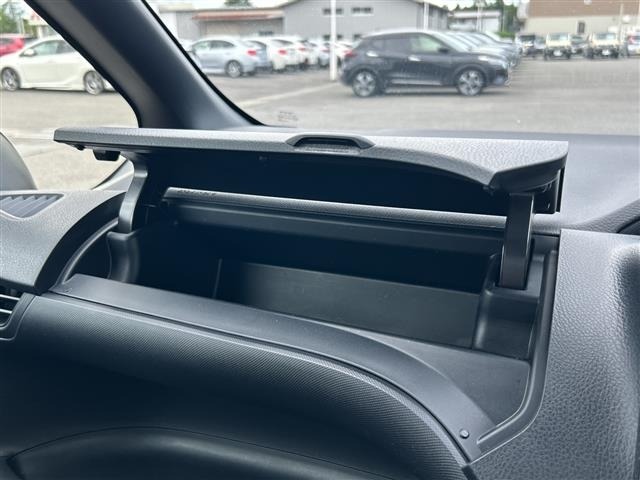 Toyota NOAH 2021 8614993-10