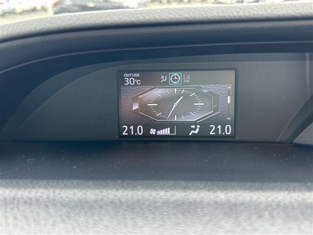 Toyota NOAH 2021 8614993-17