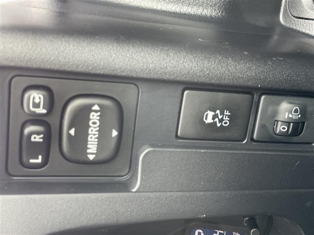 Toyota PROBOX VAN 2021 8621118-19