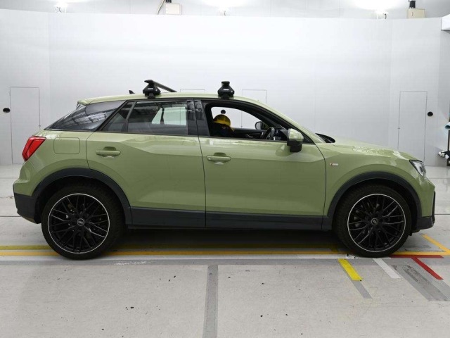 Audi Q2 2021 8615805-3