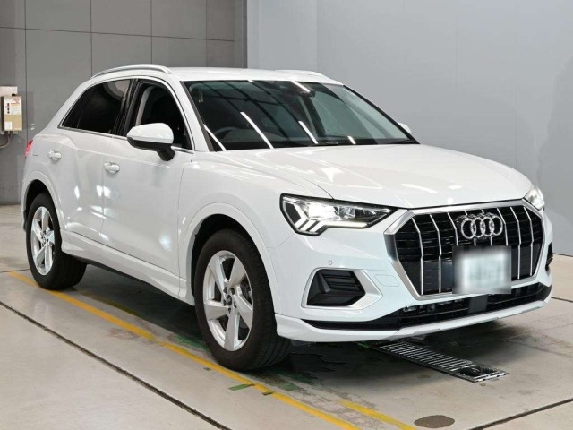 Audi Q3 2022 8615404-5