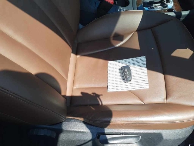 Audi Q3 2012 8615405-10