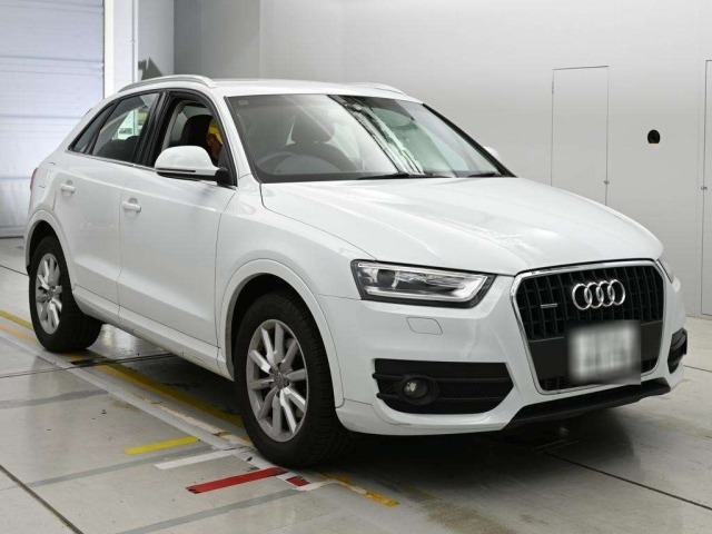 Audi Q3 2012 8615405-5