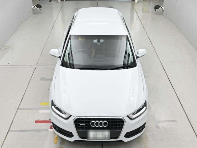 Audi Q3 2012 8615405-7