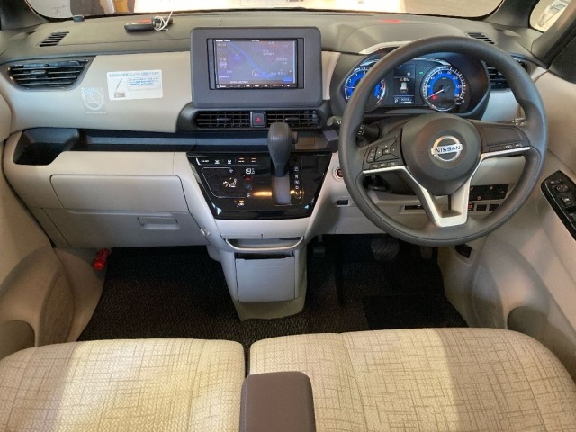 Nissan ROOX 2022 8621611-3