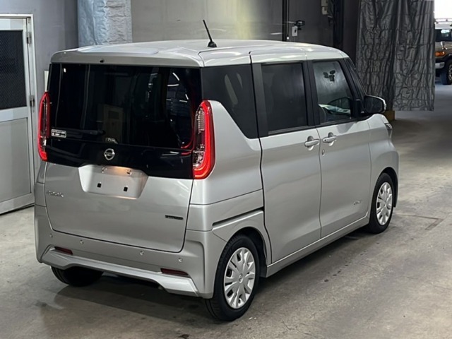 Nissan ROOX 2022 8621611-5