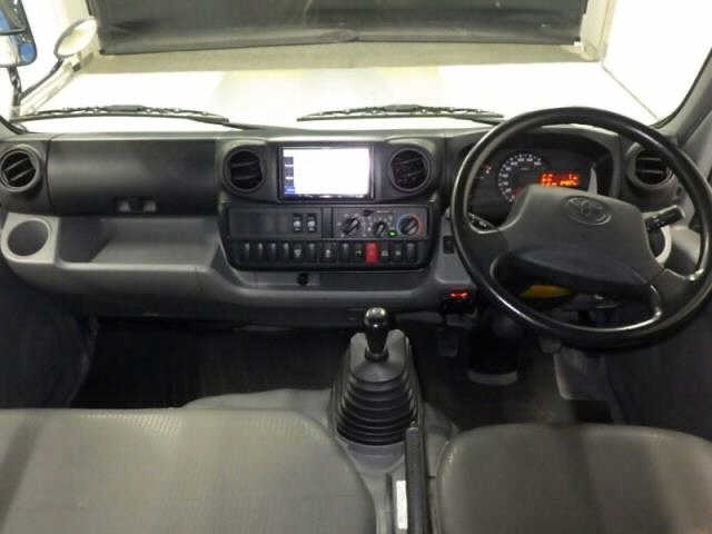 Toyota TOYOACE 2017 8621481-3