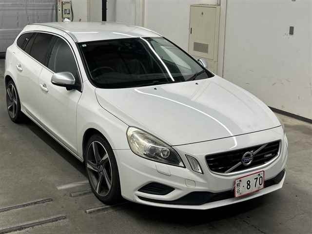 Volvo V60 2013 8616432-0
