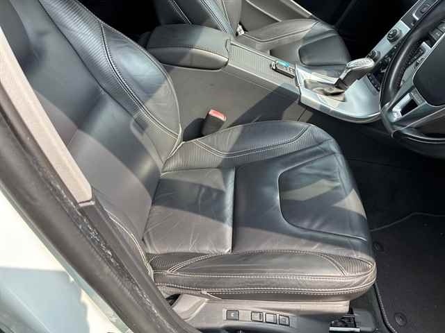 Volvo V60 2013 8616432-7