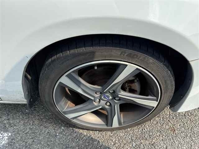 Volvo V60 2013 8616432-9