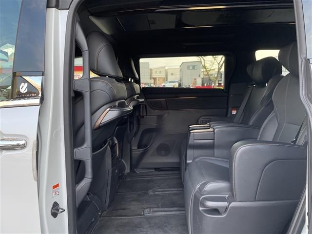 Toyota ALPHARD 2023 8622102-3