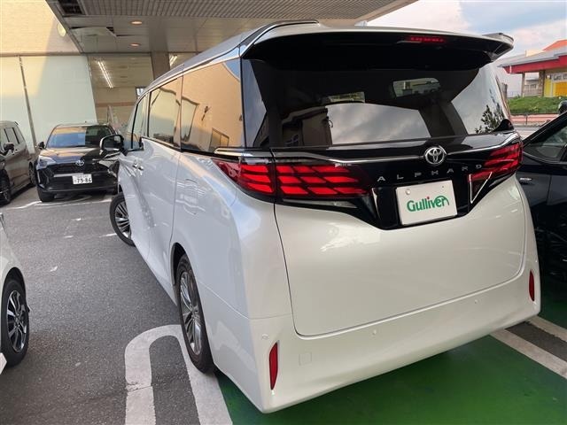 Toyota ALPHARD 2023 8622102-4