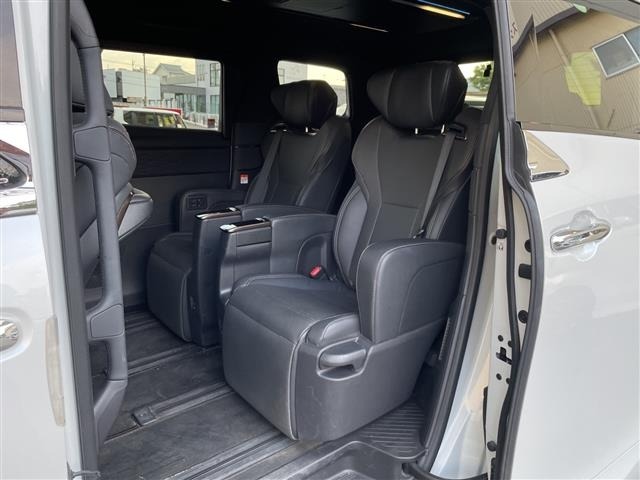 Toyota ALPHARD 2023 8622102-5