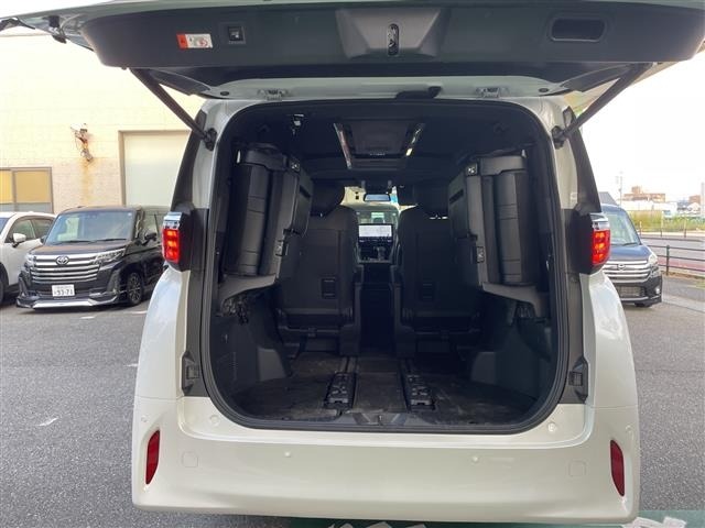 Toyota ALPHARD 2023 8622102-7