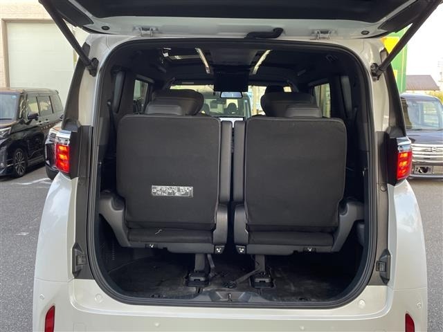 Toyota ALPHARD 2023 8622102-8