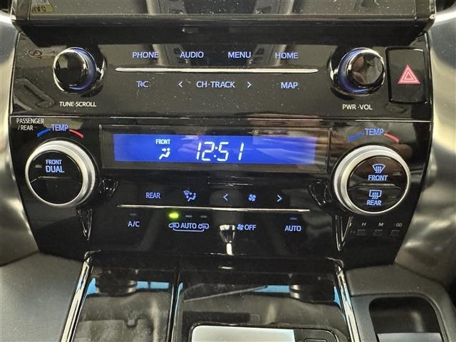 Toyota ALPHARD 2023 8622125-1