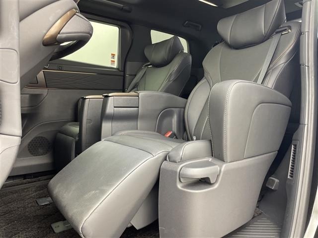 Toyota ALPHARD 2023 8622126-10