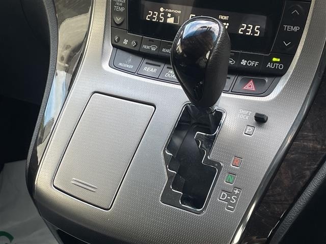 Toyota ALPHARD 2012 8622135-9