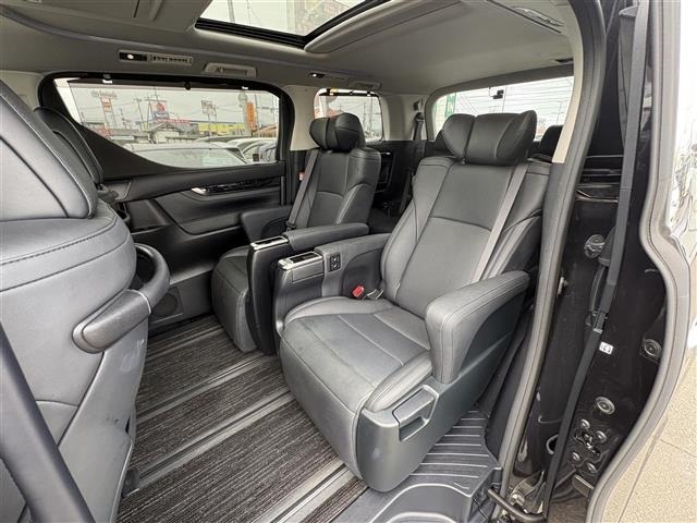 Toyota ALPHARD 2022 8622145-10