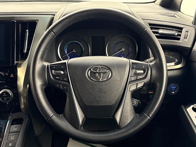 Toyota ALPHARD 2022 8622157-6