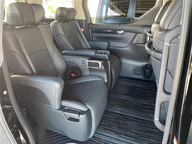 Toyota ALPHARD 2022 8622165-6