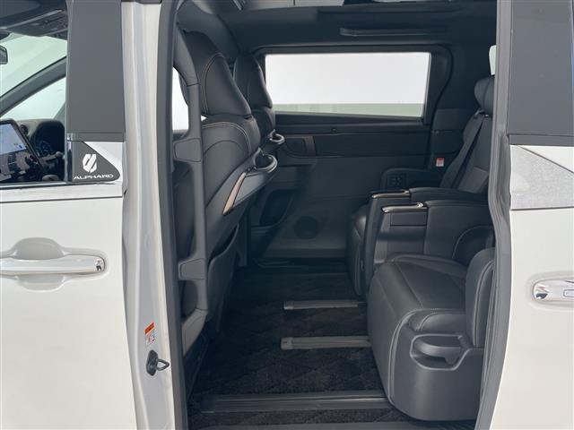 Toyota ALPHARD 2024 8622189-11