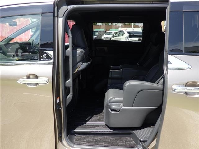 Toyota ALPHARD 2024 8622196-6