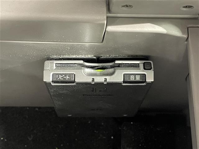 Toyota ALPHARD 2004 8622199-9