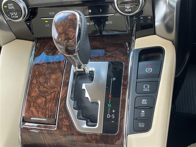 Toyota ALPHARD 2022 8622208-19