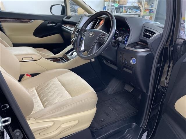 Toyota ALPHARD 2022 8622217-20