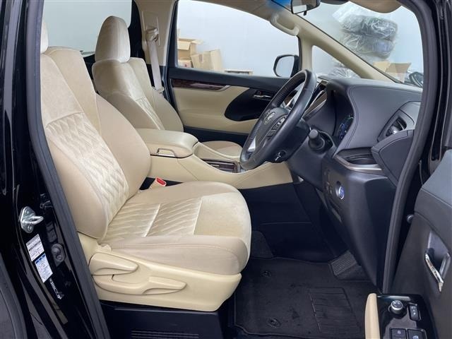 Toyota ALPHARD 2022 8622217-22