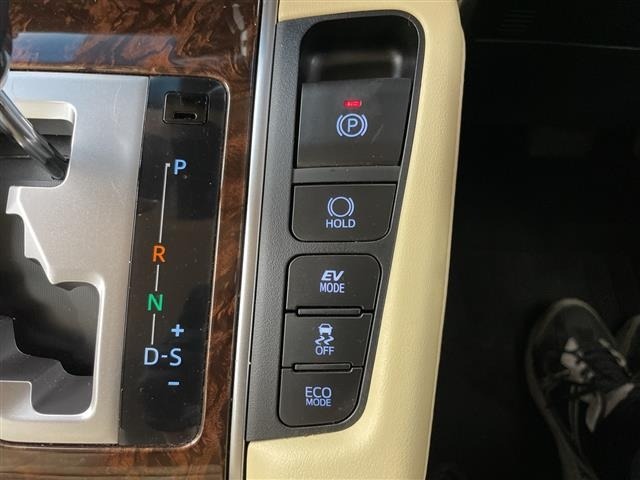 Toyota ALPHARD 2022 8622217-8