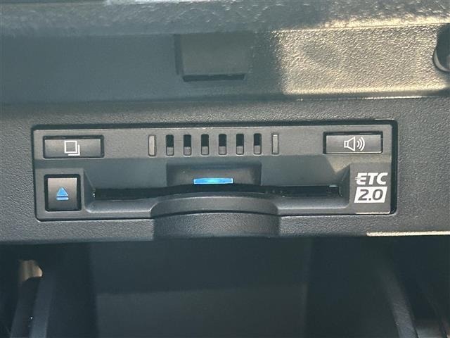 Toyota ALPHARD 2022 8622225-8