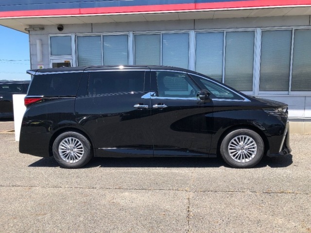 Toyota ALPHARD 2026 8622230-3