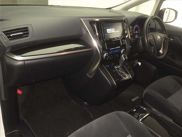 Toyota ALPHARD 2017 8622252-4