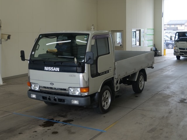 Nissan ATLAS 1995 8622356-0