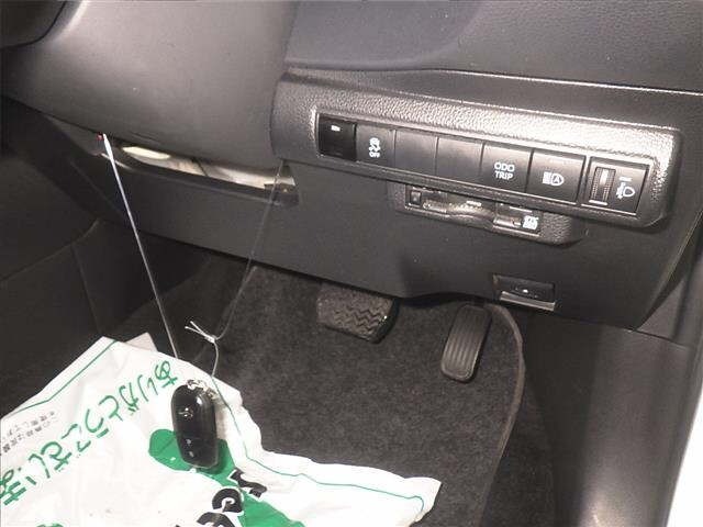 Toyota COROLLA TOURING 2023 8623365-8