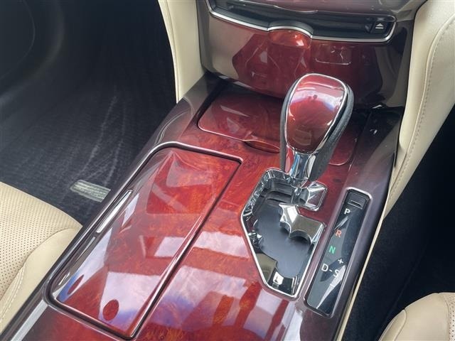 Toyota CROWN MAJESTA 2015 8624263-1