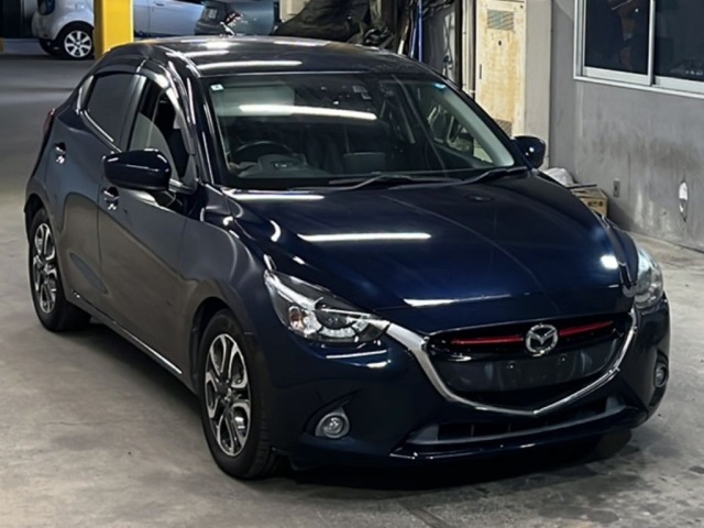 Mazda DEMIO 2016 8622031-4